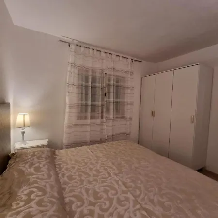 Mavarstica 8439a Lägenhet *