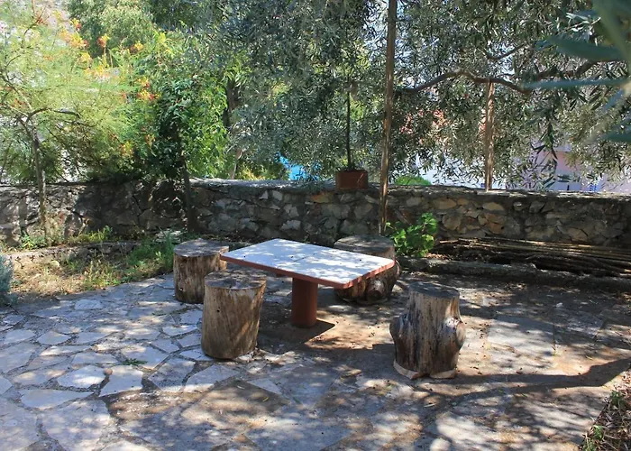 公寓 Mavarstica 8439a