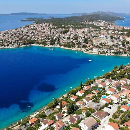 شقة Mavarstica 8439a