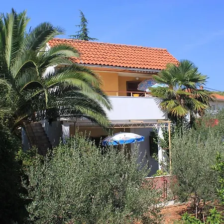 Mavarstica 8439a شقة *